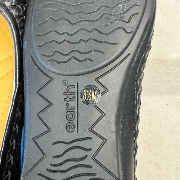 Earth Black Woven Flats Sophisticated Comfort - Picture 14 of 14